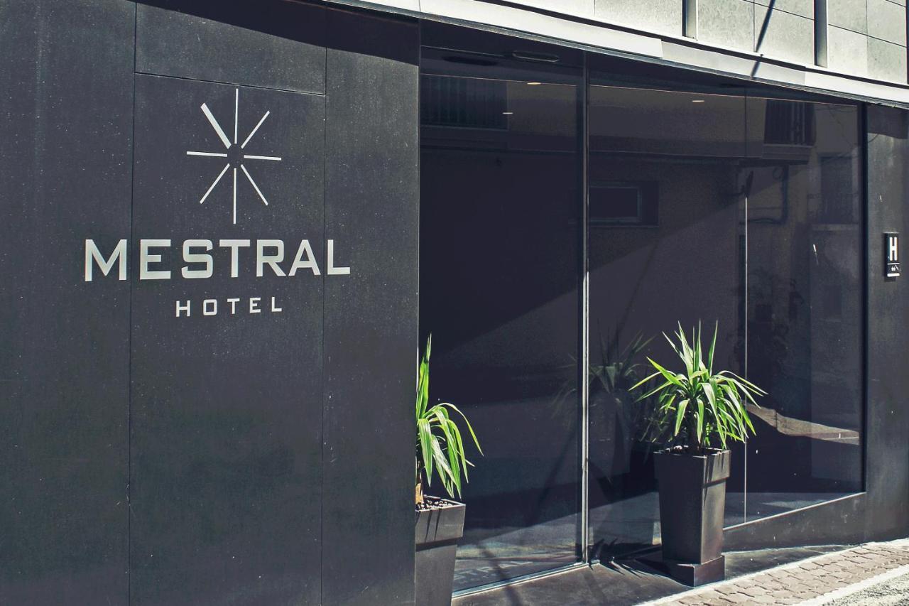 Hotel Mestral Perello El Perelló Exteriör bild