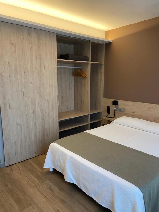 Hotel Mestral Perello El Perelló Exteriör bild