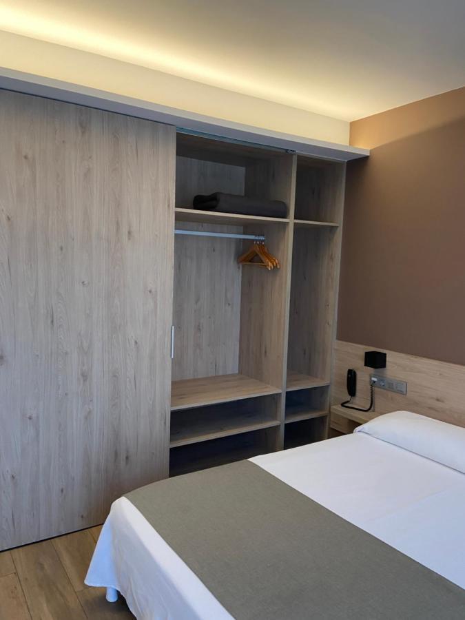 Hotel Mestral Perello El Perelló Exteriör bild
