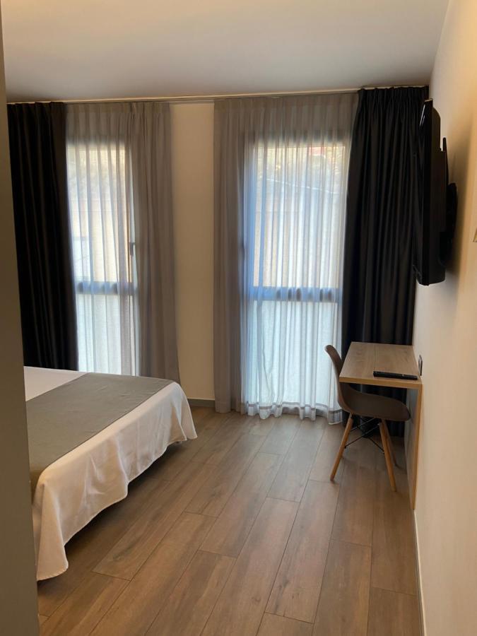 Hotel Mestral Perello El Perelló Exteriör bild